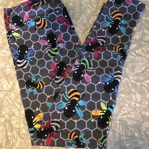 Full length Bee super soft leggings